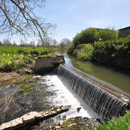 בית נופש Le Moulin De La Fosse Soucy 